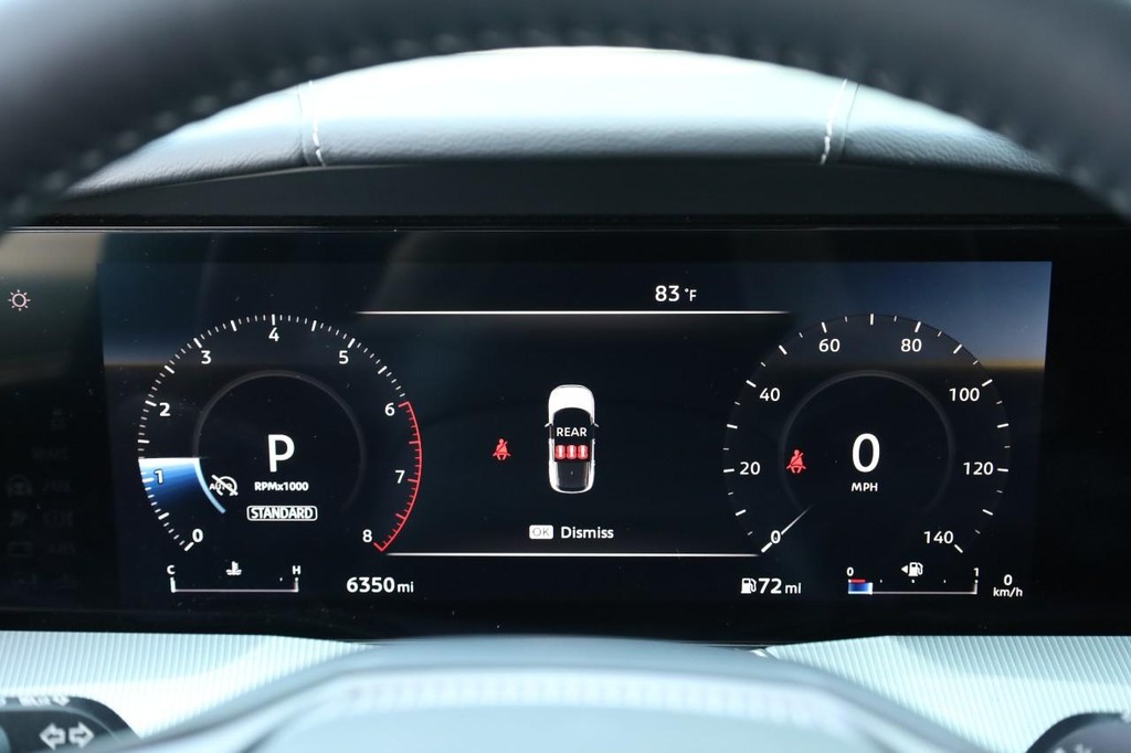 Nissan Murano Vehicle Image 12