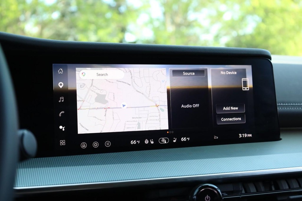Nissan Murano Vehicle Image 13