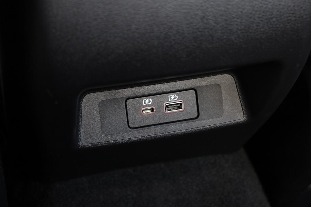 Nissan Altima Vehicle Image 20