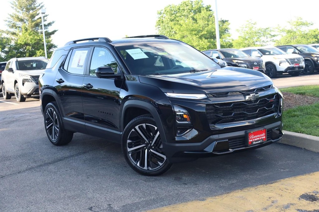 Chevrolet Equinox Vehicle Full-screen Gallery Image 2