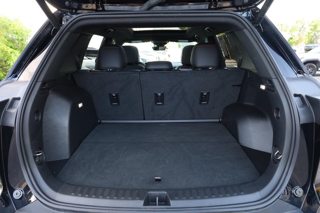 Chevrolet Equinox Vehicle Full-screen Gallery Image 7
