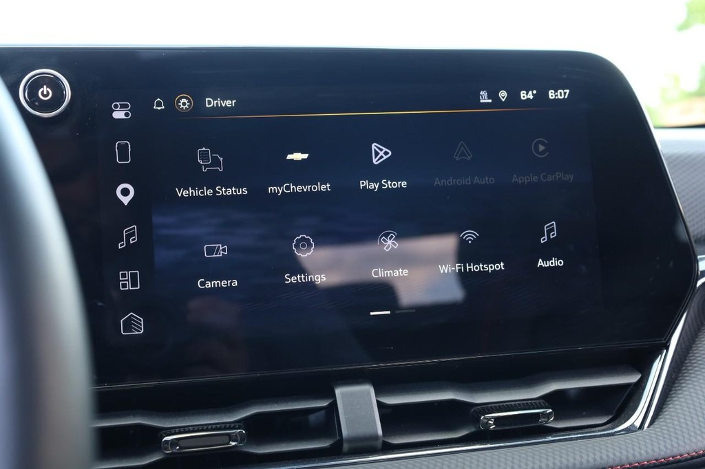 Chevrolet Equinox Vehicle Full-screen Gallery Image 13