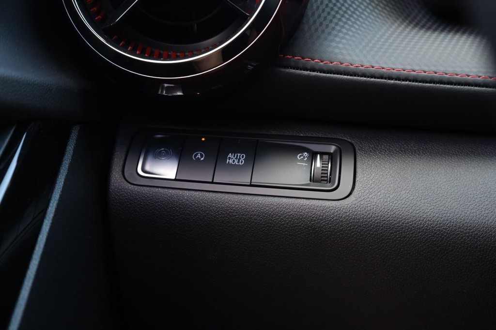 Chevrolet Equinox Vehicle Full-screen Gallery Image 20