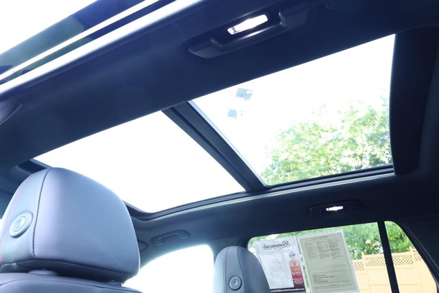 Chevrolet Equinox Vehicle Full-screen Gallery Image 10