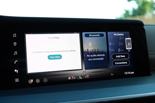Nissan Murano Vehicle Full-screen Gallery Image 14