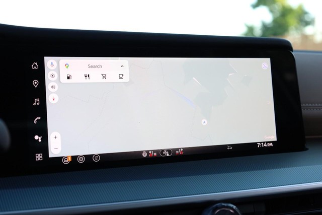 Nissan Murano Vehicle Full-screen Gallery Image 15