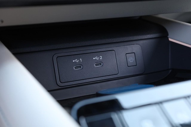Nissan Murano Vehicle Image 19