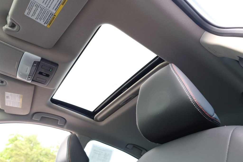 Nissan Altima Vehicle Image 09