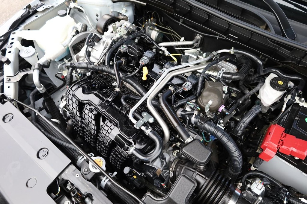 Nissan Altima Vehicle Image 26