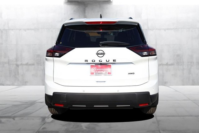 Nissan Rogue Vehicle Image 06