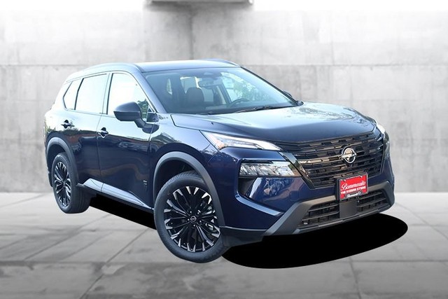 Nissan Rogue Vehicle Image 02