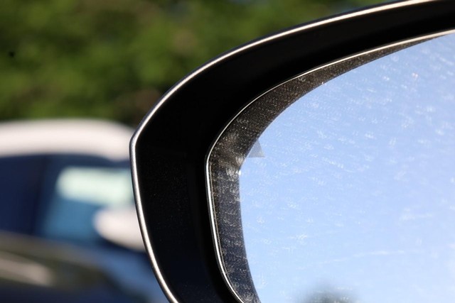 Nissan Rogue Vehicle Image 21