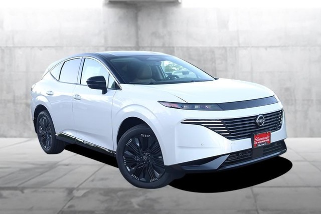 Nissan Murano Vehicle Image 02