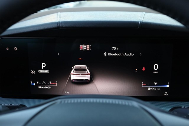 Nissan Murano Vehicle Image 13