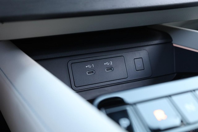 Nissan Murano Vehicle Image 19