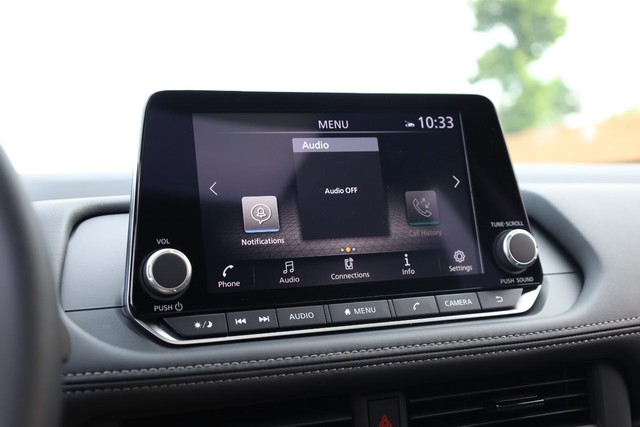 Nissan Rogue Vehicle Image 13