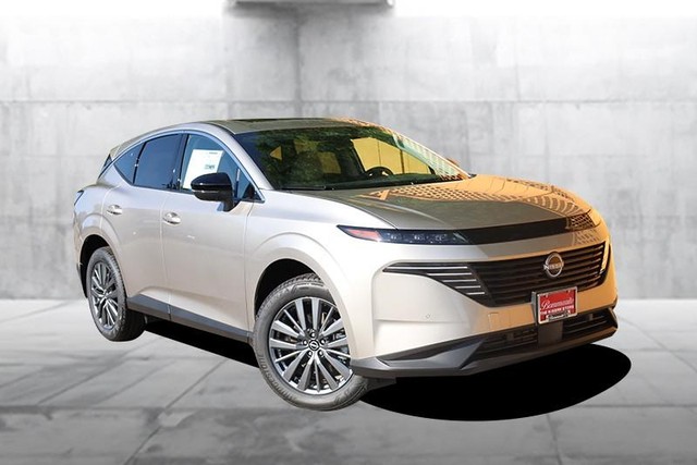 Nissan Murano Vehicle Image 02