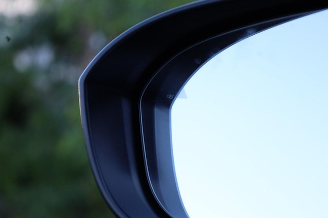 Nissan Rogue Vehicle Image 21