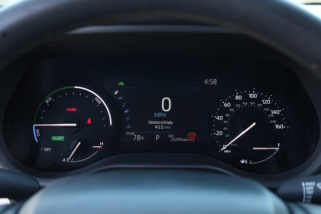 Toyota Sienna Vehicle Full-screen Gallery Image 13