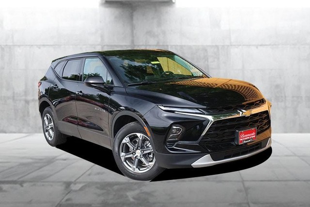 Chevrolet Blazer Vehicle Full-screen Gallery Image 2