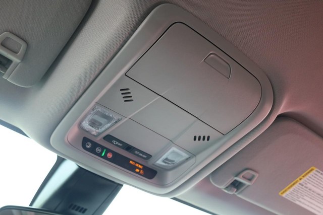 Chevrolet Blazer Vehicle Full-screen Gallery Image 14