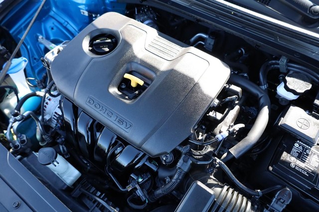Kia Forte Vehicle Full-screen Gallery Image 26