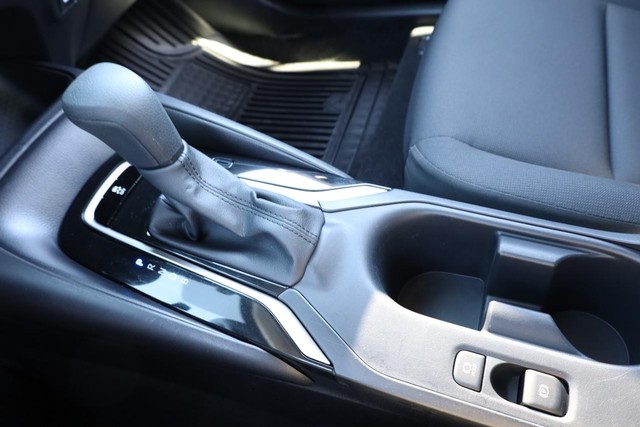 Toyota Corolla Vehicle Full-screen Gallery Image 15
