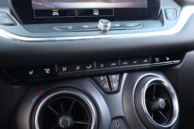 Chevrolet Blazer Vehicle Full-screen Gallery Image 13