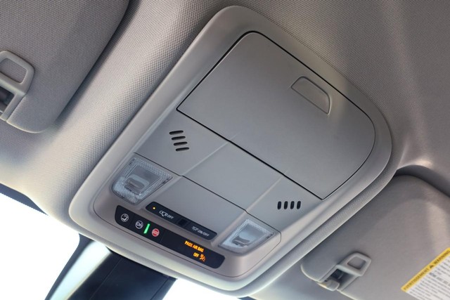Chevrolet Blazer Vehicle Full-screen Gallery Image 16