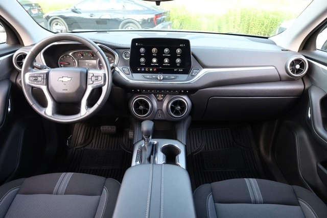 Chevrolet Blazer Vehicle Full-screen Gallery Image 21