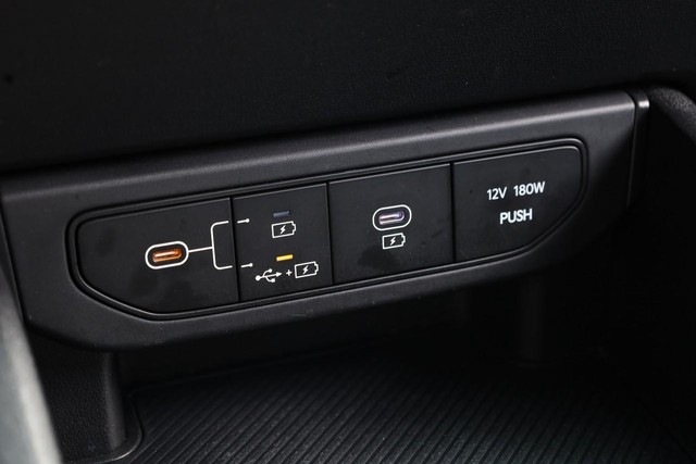 2025 Kia K4 LXS - Photo 14