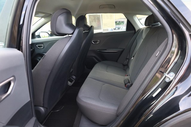 2025 Kia K4 LXS - Photo 20
