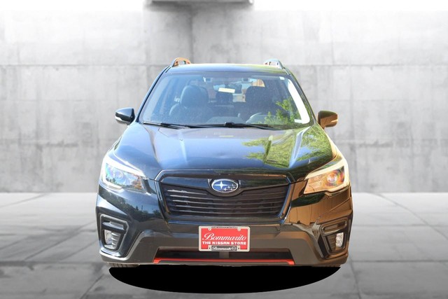 Subaru Forester Vehicle Full-screen Gallery Image 4