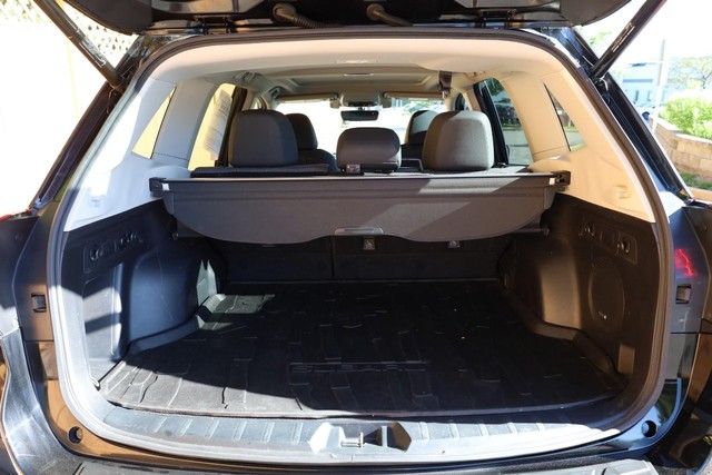 Subaru Forester Vehicle Full-screen Gallery Image 7