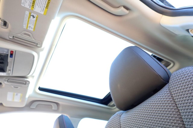 Subaru Forester Vehicle Full-screen Gallery Image 10