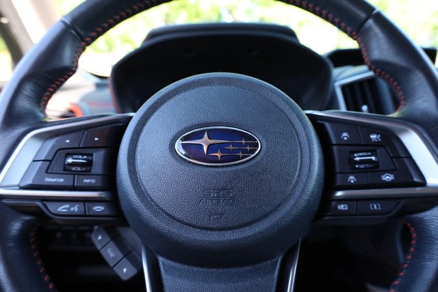 Subaru Forester Vehicle Full-screen Gallery Image 12