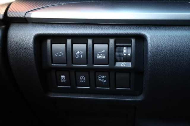 Subaru Forester Vehicle Full-screen Gallery Image 22