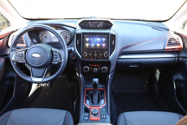 Subaru Forester Vehicle Full-screen Gallery Image 25