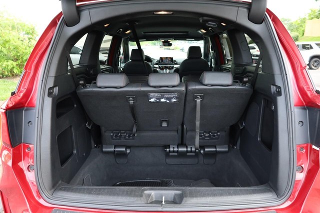 Honda Odyssey Vehicle Full-screen Gallery Image 7
