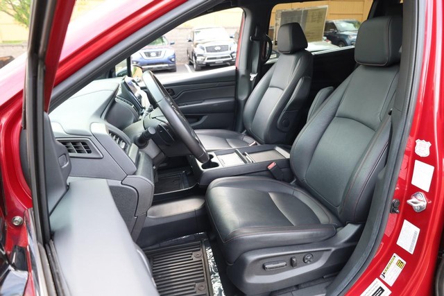 Honda Odyssey Vehicle Full-screen Gallery Image 10