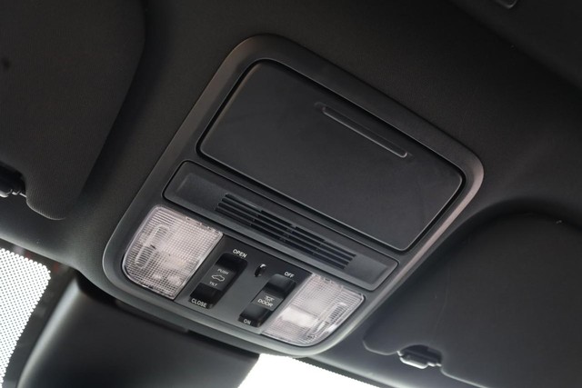 Honda Odyssey Vehicle Full-screen Gallery Image 19