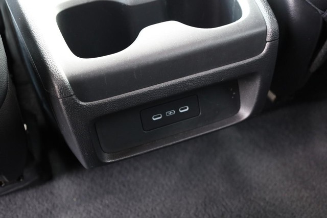 Honda Odyssey Vehicle Full-screen Gallery Image 24