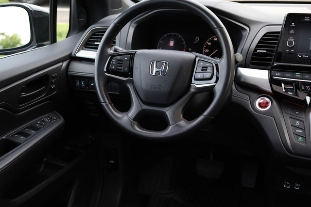 Honda Odyssey Vehicle Full-screen Gallery Image 26