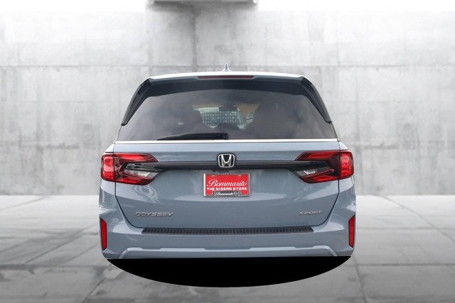 Honda Odyssey Vehicle Full-screen Gallery Image 6