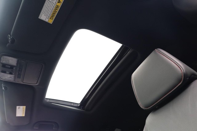 Honda Odyssey Vehicle Full-screen Gallery Image 11