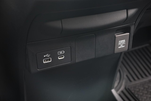 Honda Odyssey Vehicle Full-screen Gallery Image 19