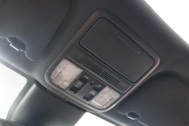 Honda Odyssey Vehicle Full-screen Gallery Image 20
