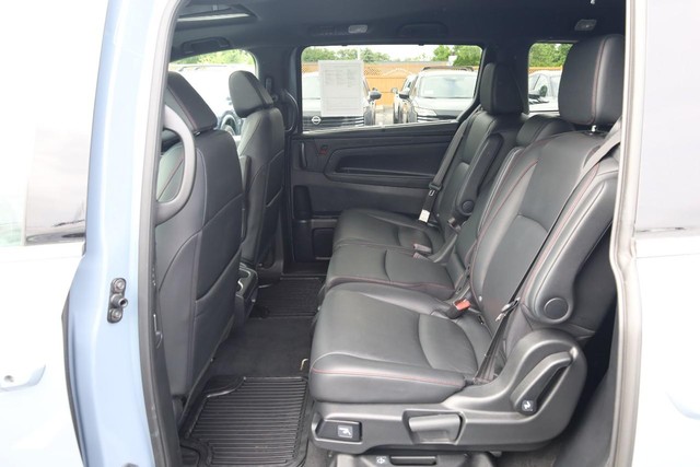 Honda Odyssey Vehicle Full-screen Gallery Image 24