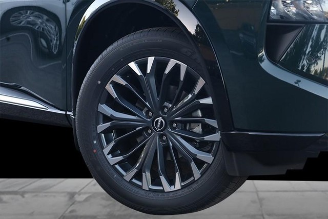 Nissan Rogue Vehicle Image 03