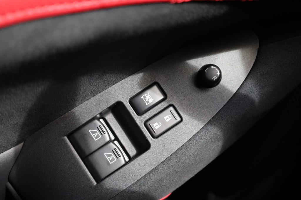 Nissan Z Vehicle Image 19